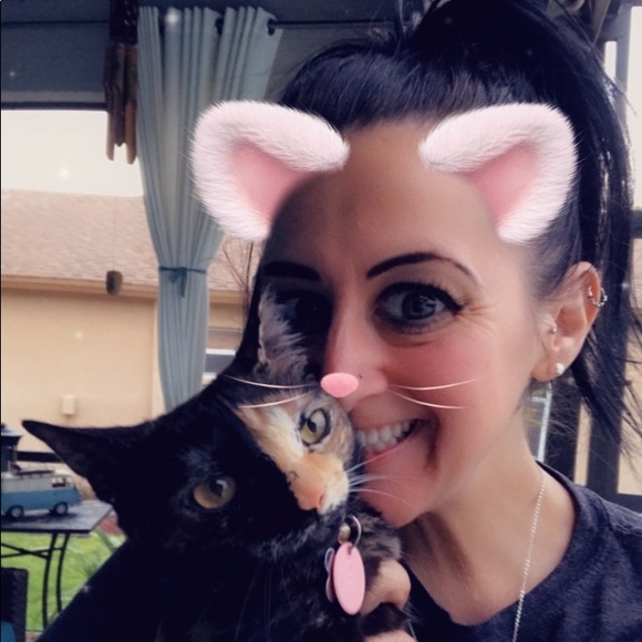 Meet your posher, Sara! - Picture 1 of 1